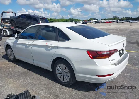 2019 Volkswagen Jetta 1.4T R-Line/1.4T S/1.4T Se z USA, uszkodzony, nr VIN 3VWCB7BU3KM167756